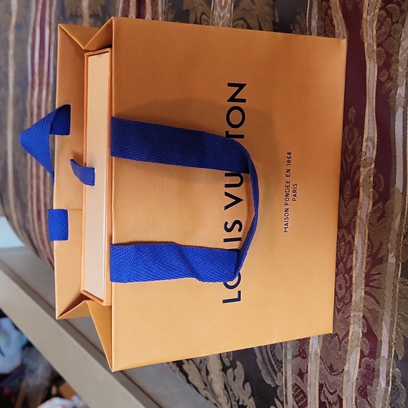 Lv vuitton  custom made gorgeous locket key 🔑 pearl chocker necklace swarsowski - Picture 8 of 8